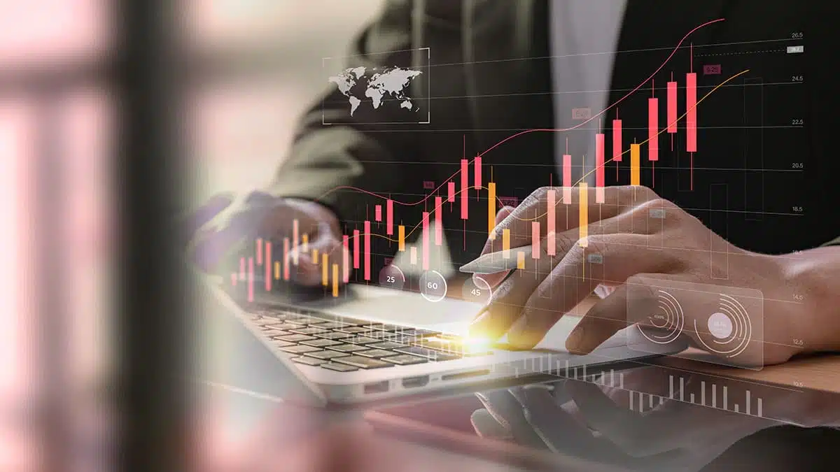 Análise de indicadores financeiros para a gestão de caixa em 2027